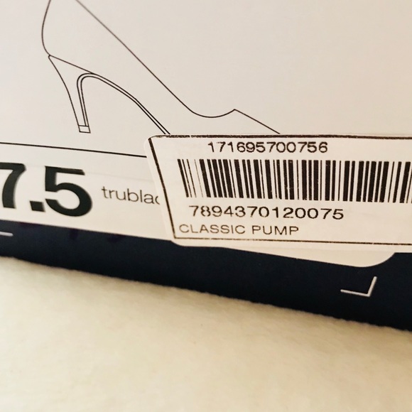 BNIBWT GAP WOMEN’S BLACK SUEDE HEELS - Picture 7 of 8